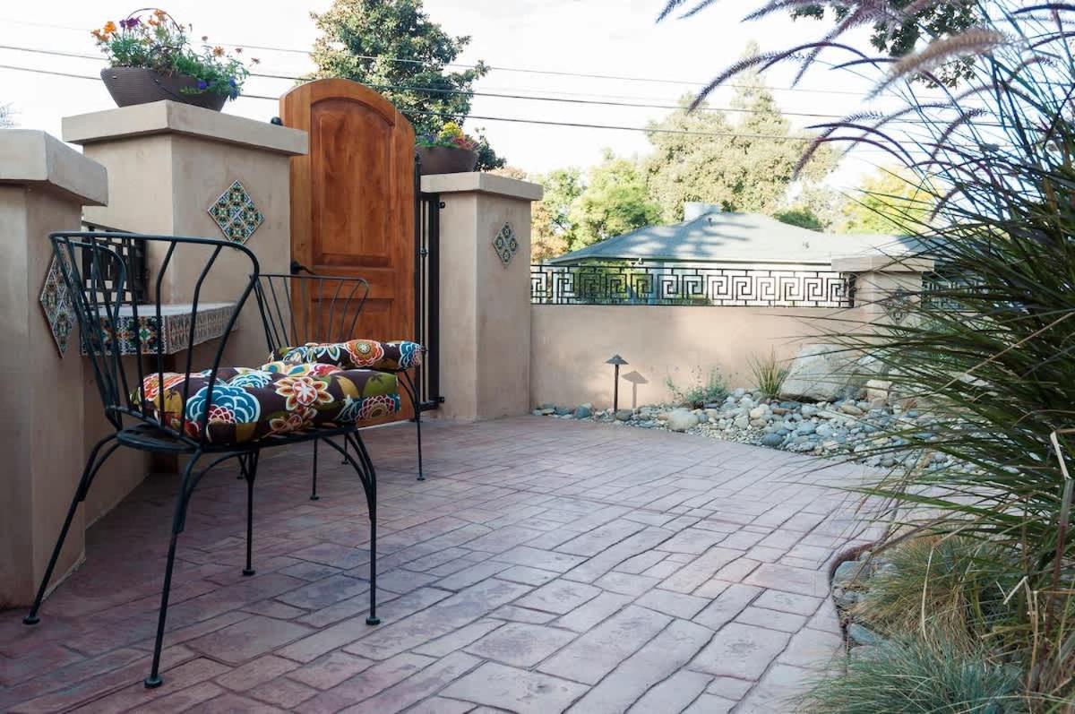 Holiday home Seq Parks-house With Hot Tub Fire Pit Koi Pond Outdoor Kitchen