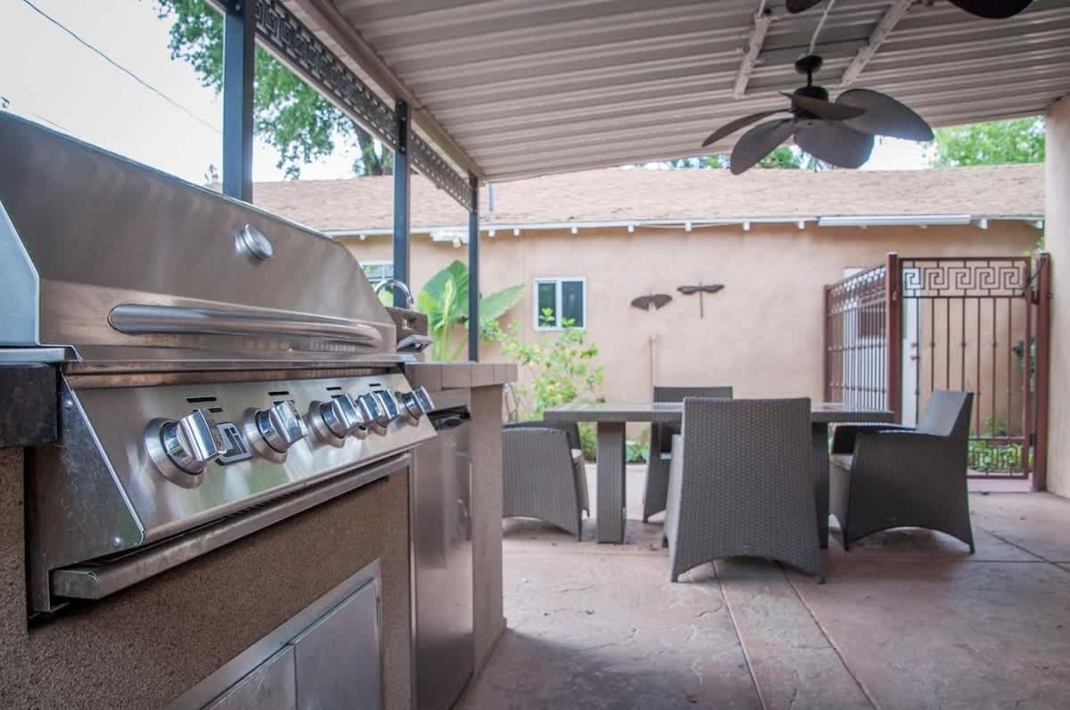 Seq Parks-house With Hot Tub Fire Pit Koi Pond Outdoor Kitchen Holiday home