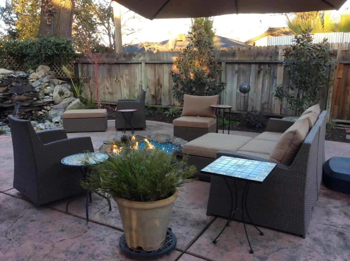 Seq Parks-house With Hot Tub Fire Pit Koi Pond Outdoor Kitchen Visalia