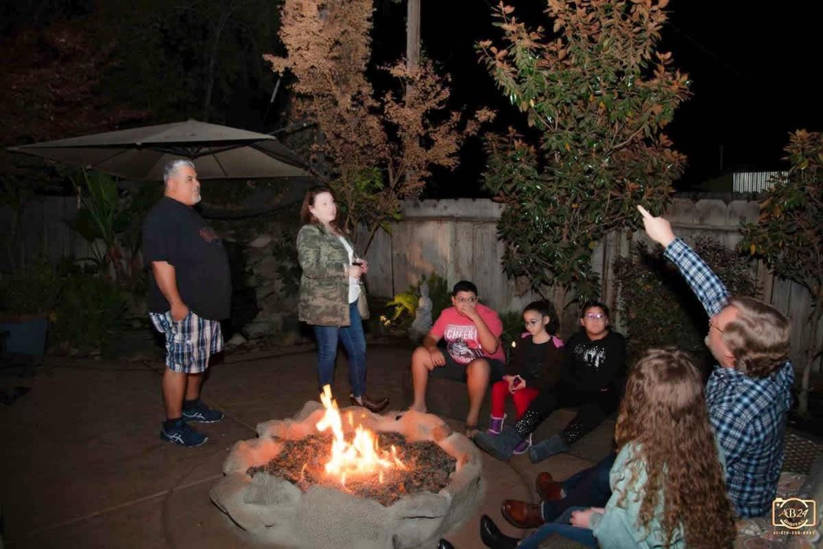 Seq Parks-house With Hot Tub Fire Pit Koi Pond Outdoor Kitchen *